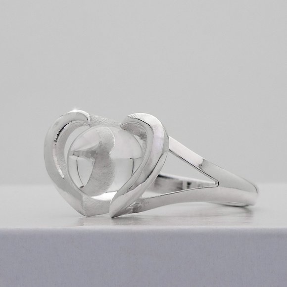 Crystal Ball Silver Heart Ring, Real 925 Sterling Ring Size 7, Mystique Ring - Picture 1 of 7